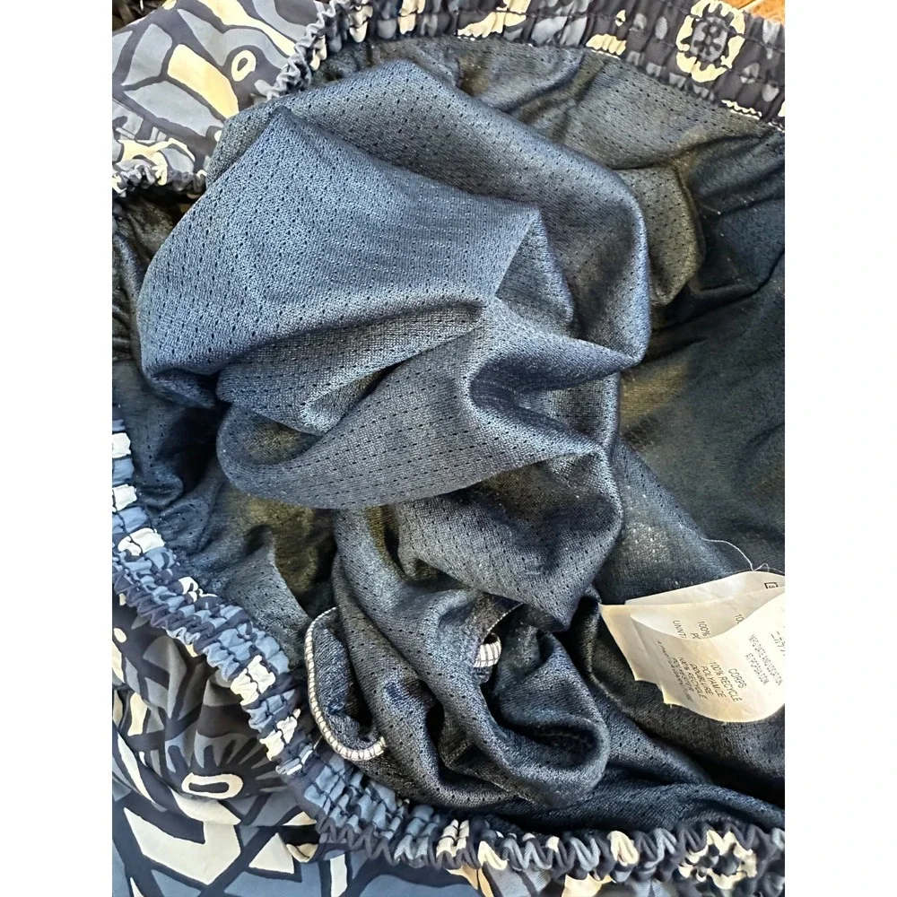 Patagonia Baggies Longs Men's Large New Visions Navy Print Shorts Drawstring - Picture 10 of 16